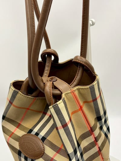 Burberry水桶包/手提/斜背8