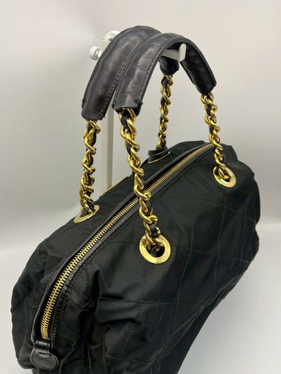 Prada尼龍波士頓包12