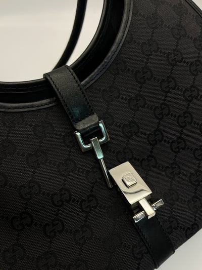 Gucci jackie 半月包12