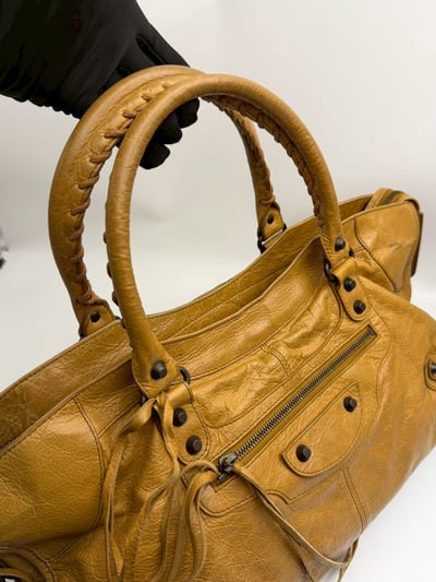 Balenciaga 機車包(大號)3