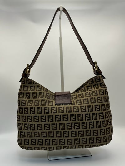Fendi牛角包9