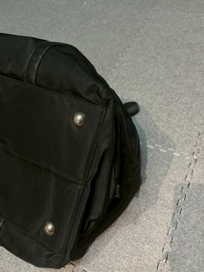 Prada尼龍旅行袋7