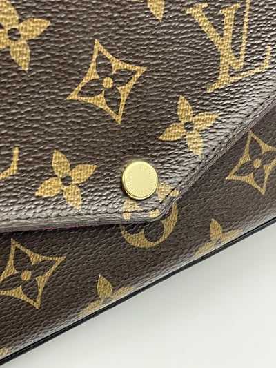 Louis vuitton三合一信封包3