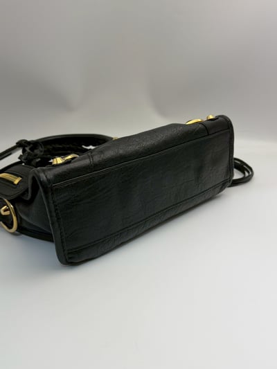 Balenciaga 迷你機車包(黑金)6