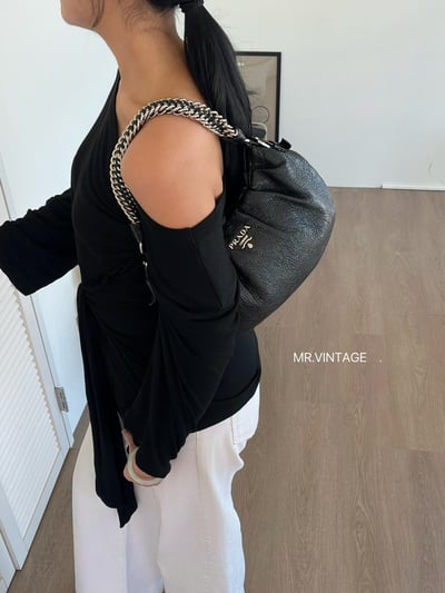 Prada hobo2