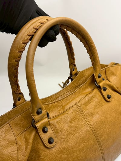 Balenciaga 機車包(大號)4