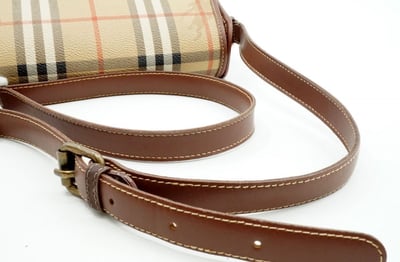 Burberry斜肩包7