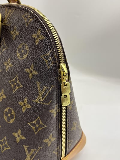 Louis Vuitton Alma貝殼包9