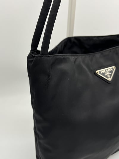 Prada尼龍托特包8