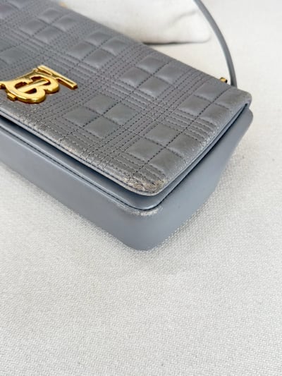 Burberry信封包6