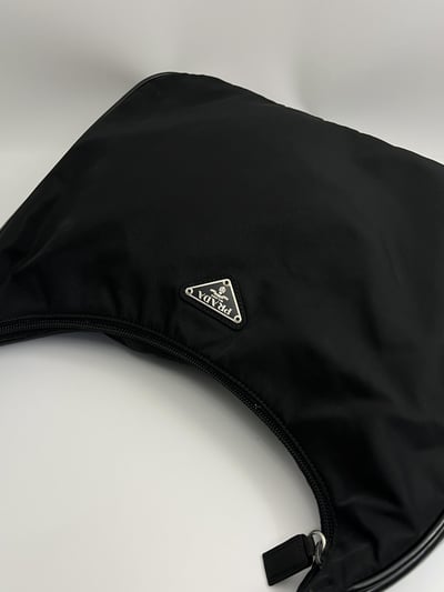 Prada hobo2