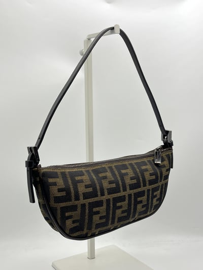 Fendi漁夫包4
