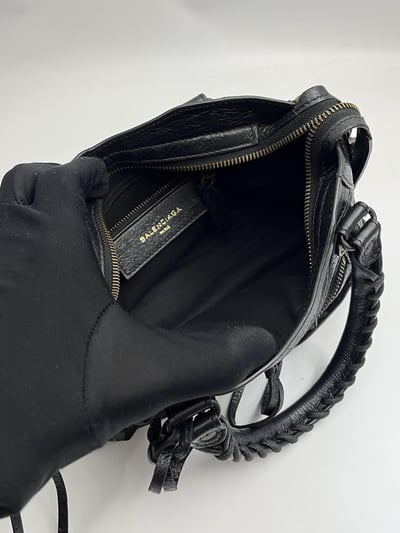 Balenciaga 迷你機車包12