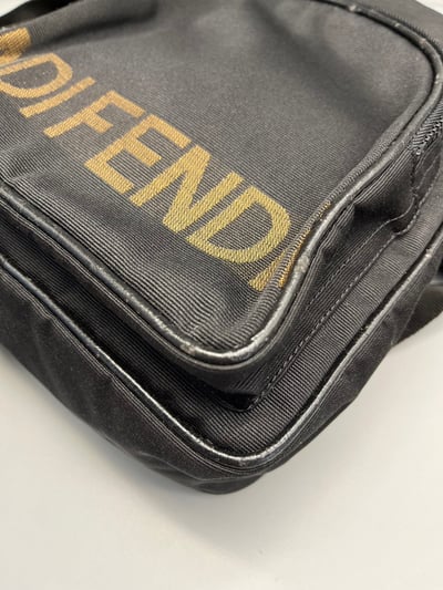 Fendi mini 後背包5