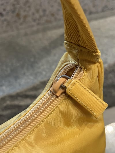 Prada hobo5