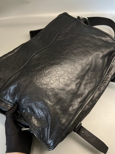 Balenciaga斜肩包4