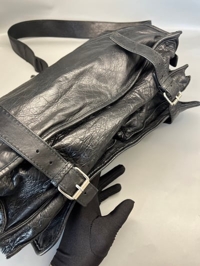 Balenciaga斜肩包15