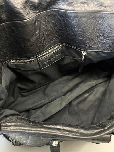 Balenciaga斜肩包7