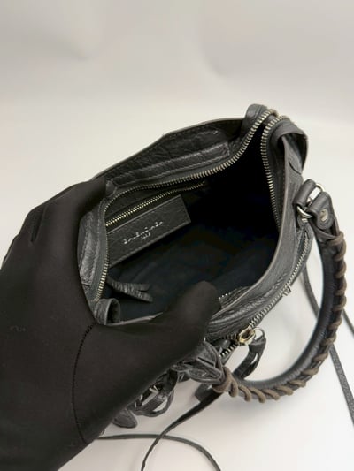 Balenciaga 迷你機車包(灰銀)13