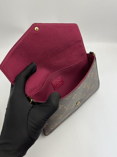 Louis vuitton三合一信封包6