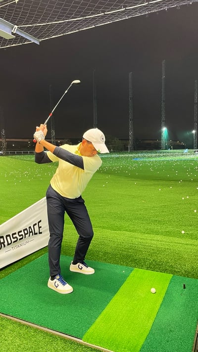 橫斜紋雙斜紋-繡花LOGO短袖上衣-黃（男）8