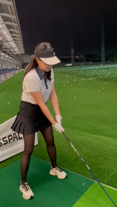 情侶款｜白底藍領 繡花LOGO-POLO衫短袖上衣-白（女）8