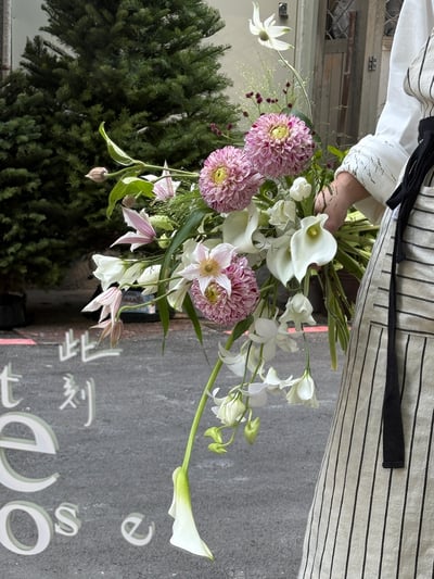 手臂式捧花 - 白紫色系2