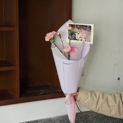 康乃馨甜筒花束3