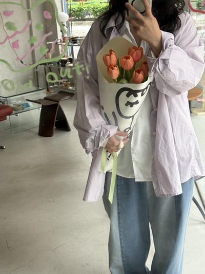 Six Orange Tulips Bouquet (White)2