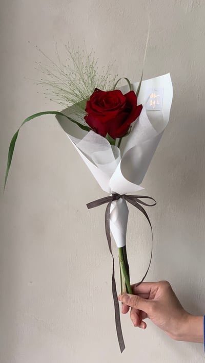 Single Red Rose2