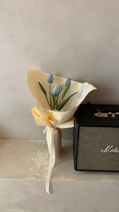 5 支染藍鬱金香花束3