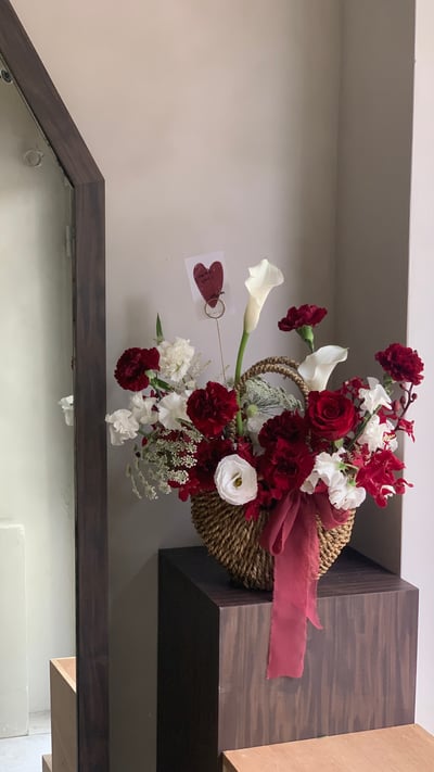只愛大紅花此刻風格花籃8