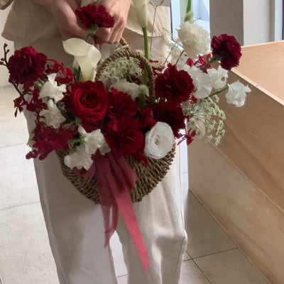 只愛大紅花此刻風格花籃5