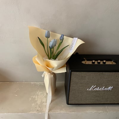 5 支染藍鬱金香花束2