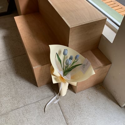 5 支染藍鬱金香花束8