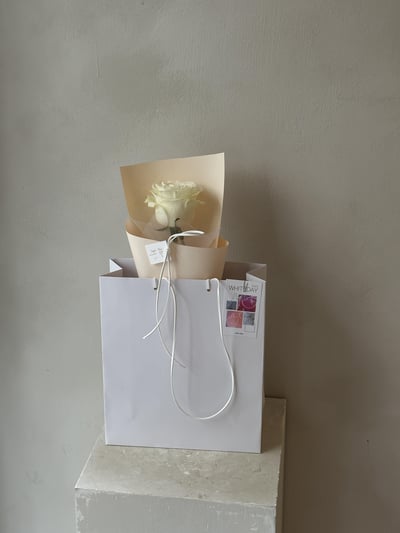 單支白色玫瑰花束6