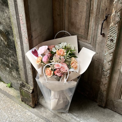 浮誇一次 L Size 花束 - 奶茶10