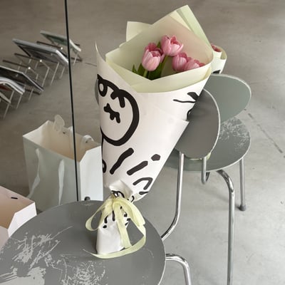 Six Pink Tulips Bouquet (White)3