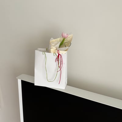 Red String - Pink Tulip2