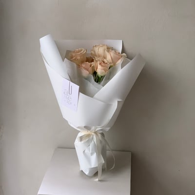 7 支流沙玫瑰花束2