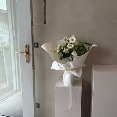 白色非洲菊混合花束4