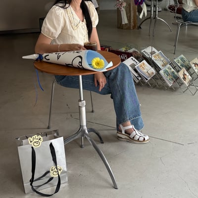 Yellow Gerbera Bouquet (Blue)3