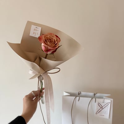 單支卡布玫瑰花束6
