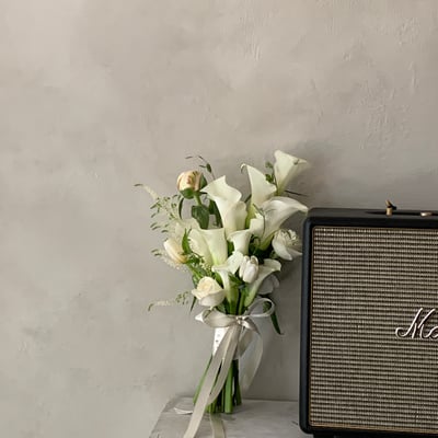 韓式橢圓捧花 - 白綠色系5