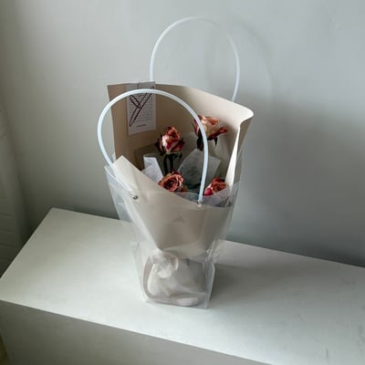 5 支卡布玫瑰花束3