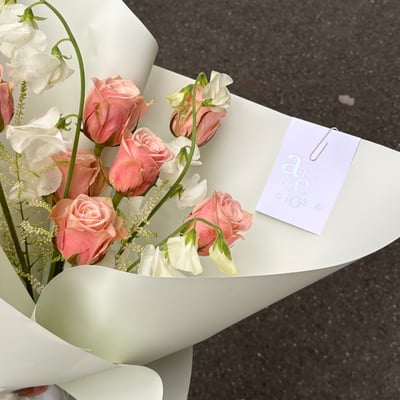 7 Blush Pink Roses Bouquet3