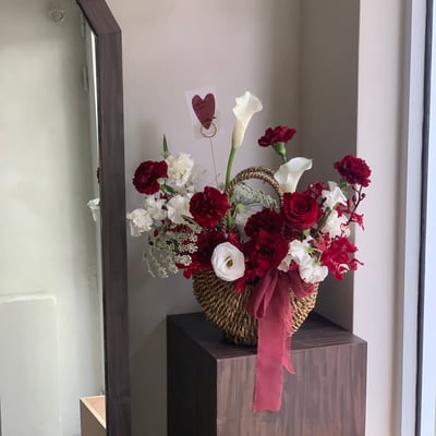 只愛大紅花此刻風格花籃9