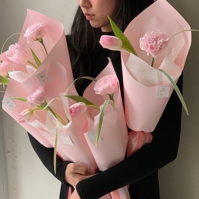 鬱金香桔梗花束2