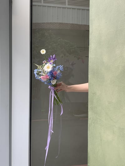 韓式橢圓捧花 - 粉藍色系2