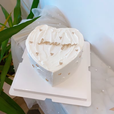 G002純白愛心刷色蛋糕1